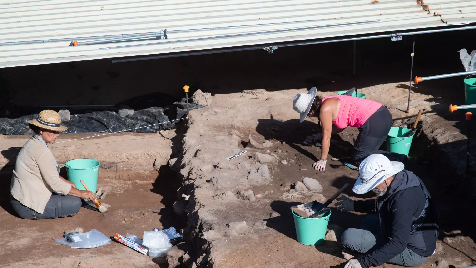 sexta campaña de excavación en la zona, después de que en 2012 unos turistas descubrieran unos trozos de cerámica / CARLOS DE SAÁ - EFE 