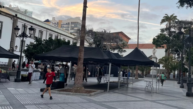 Set de rodaje de Lo que aprendí de mi pingüino en la Alameda de Colón Set de rodaje de Lo que aprendí de mi pingüino en la Alameda de Colón