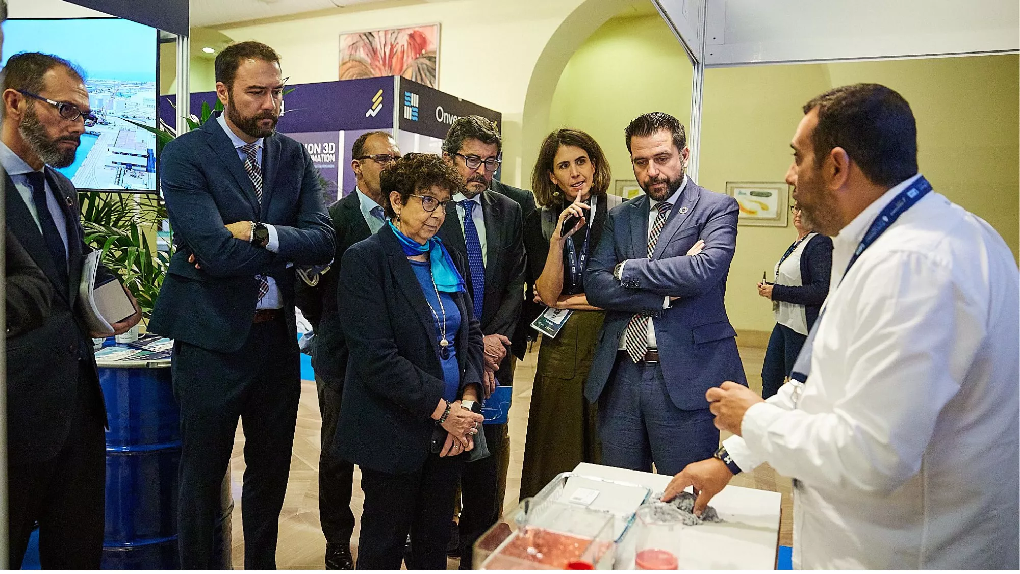 El delegado de la Zona Franca de Gran Canaria, Gabriel Corujo, en su visita al Blue Zone Forum de Cádiz / ZONA FRANCA LAS PALMAS