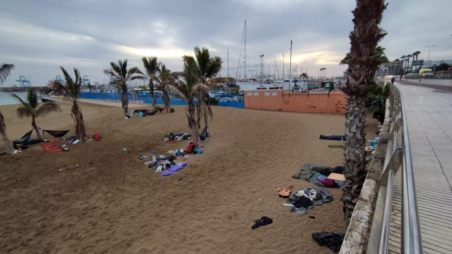 El PP denuncia la situación que se ha dado en Las Alcaravaneras con la acampada de una veintena de personas / CEDIDA