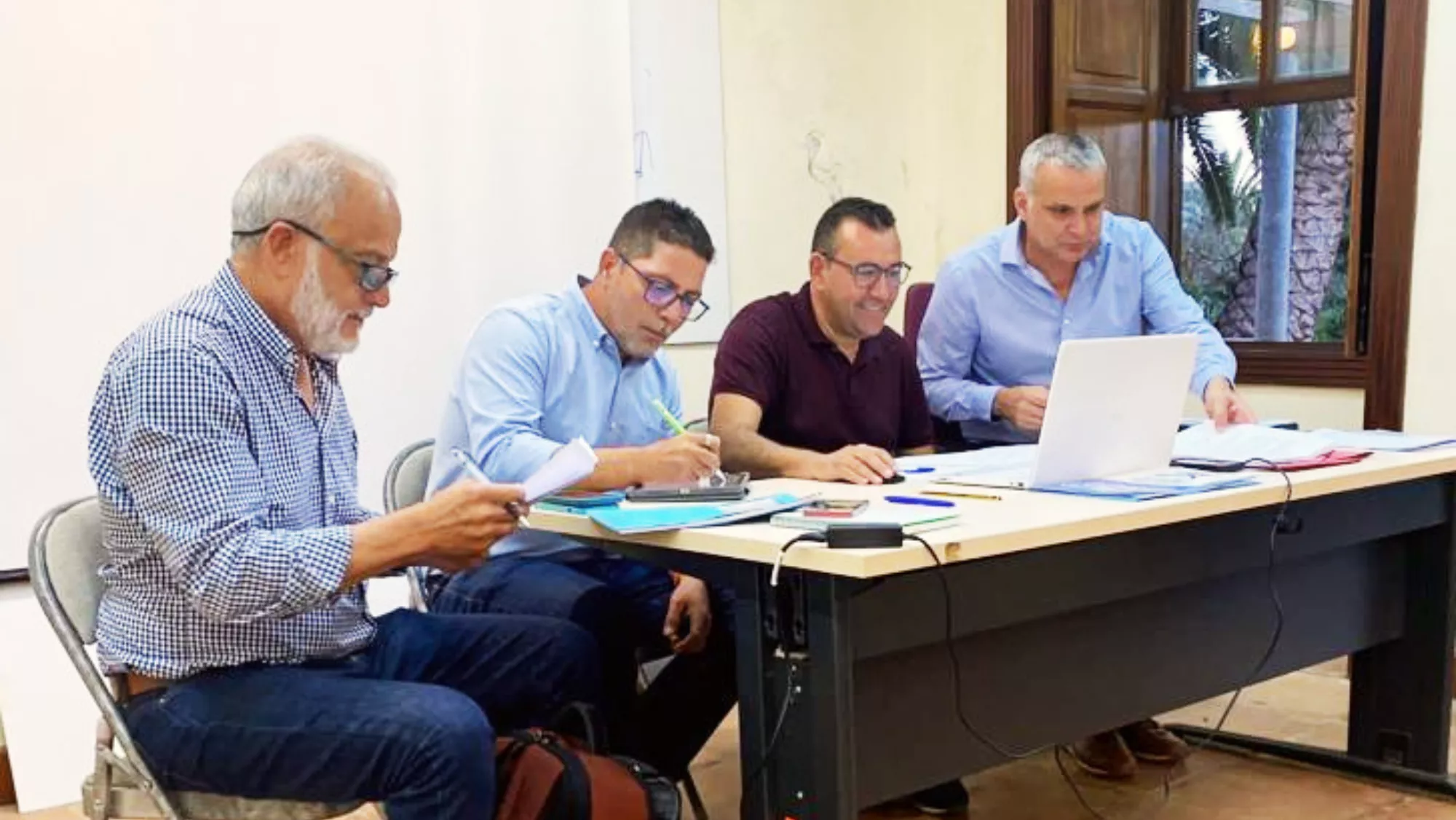 Los avicultores de Canarias fundan la primera Asociación Avícola de las Islas./ CEDIDA