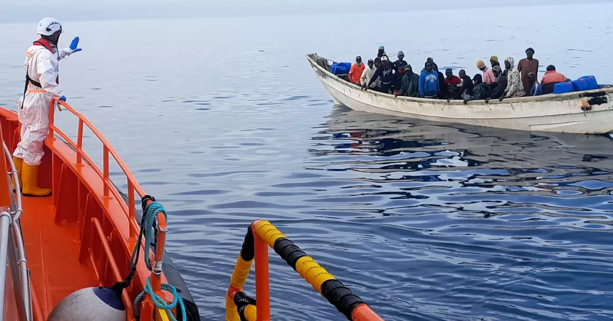 Imagen de Salvamento Marítimo en el rescate de los migrantes / SALVAMENTO MARÍTIMO Imagen de Salvamento Marítimo en el rescate de los migrantes / SALVAMENTO MARÍTIMO
