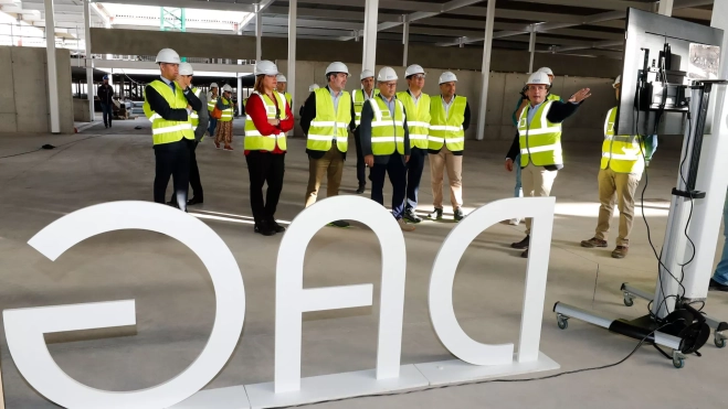 Visita del Fernando Clavijo y Pablo Rodríguez a las obras del Puerto de Las Palmas / EFE- ELVIRA URQUIJO