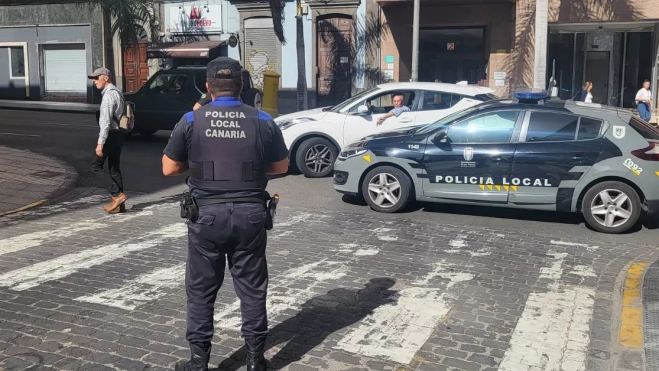 Empiezan las navidades y la Policía Local de Las Palmas de Gran Canaria trabaja con sólo un alcoholímetro / ATLÁNTICO HOY