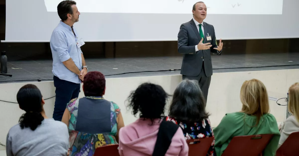 Visita de Augusto Hidalgo al proyecto BOECIO / CABILDO DE GRAN CANARIA