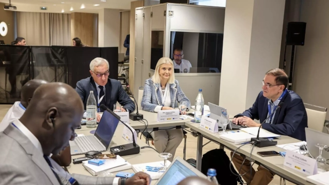 La Organización de Productores (OP) y la Asociación Nacional de Buques Congeladores de Pesca de Cefalópodos (ANACEF) / ACFI PRESS