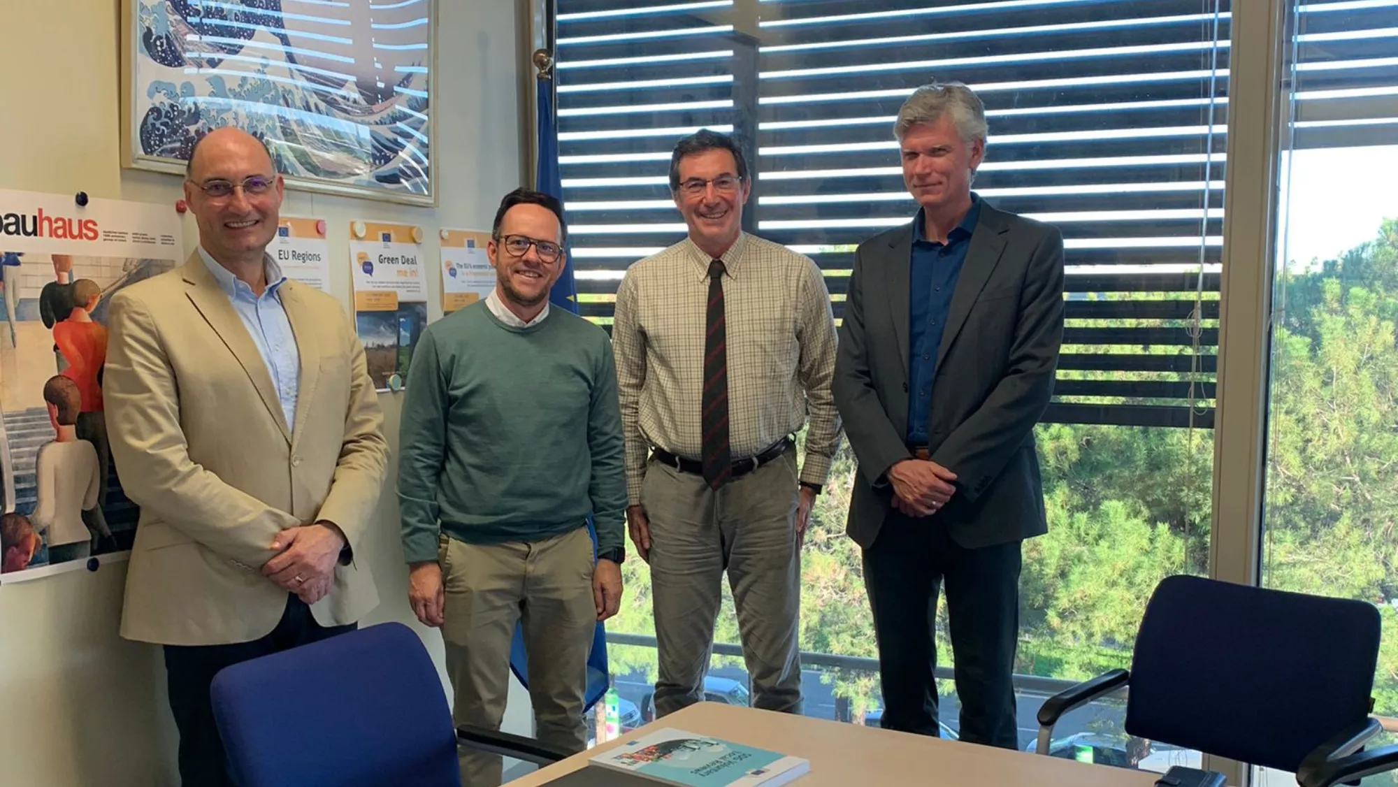 Asistentes a la reunión en el Centro Común de Investigación (CCI) de la Comisión Europea. / GOBIERNO DE CANARIAS