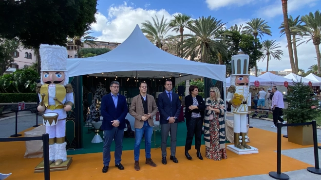 Cristina Hernández, directora del evento, junto a los representantes del Hotel Santa Catalina, Cabildo de Gran Canaria y Ayuntamiento de Las Palmas de Gran Canaria / ATLÁNTICO HOY