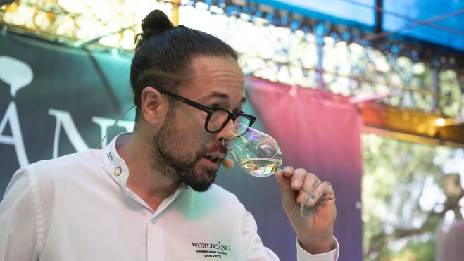 2 Fernando Mora Master of Wine