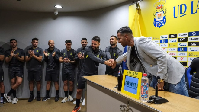 Jonathan Viera dice adiós a la UD Las Palmas / EFE - ÁNGEL MEDINA G. Jonathan Viera dice adiós a la UD Las Palmas / EFE - ÁNGEL MEDINA G.