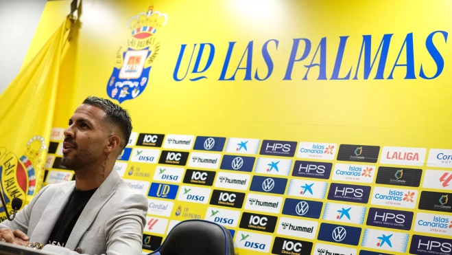 Jonathan Viera dice adiós a la UD Las Palmas / EFE - ÁNGEL MEDINA G.