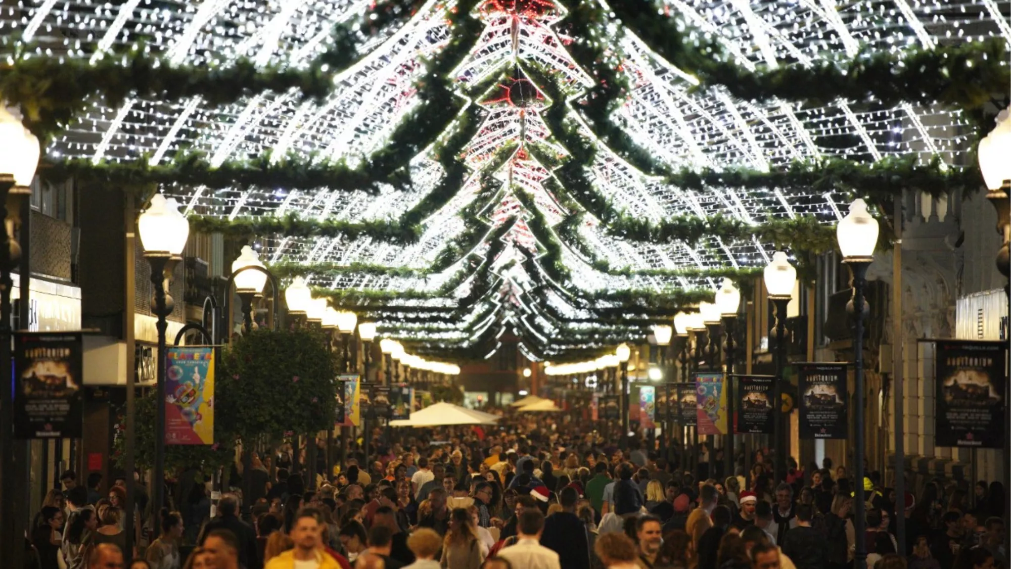 Panorámica de Triana durante una Noche de Reyes. / AH 