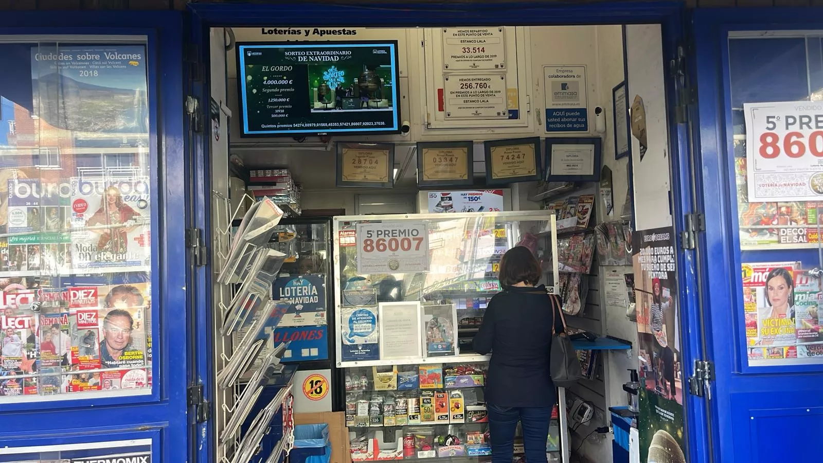 Administración de lotería situada en la calle 