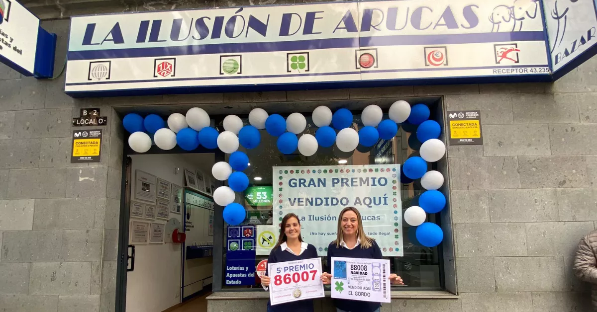 En La ilusión de Arucas también se repartió el Gordo de Navidad / ATLÁNTICO HOY - ARIADNA MARTÍNEZ