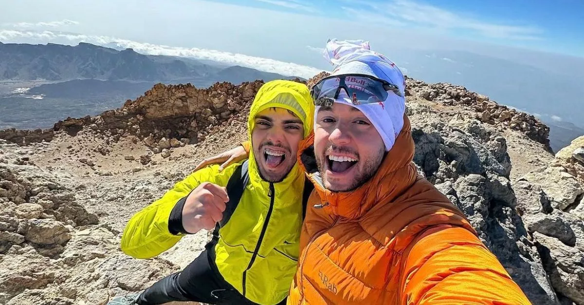 TheGrefg, acompañado del también 'streamer' tinerfeño Rotren, en el pico del Teide / THEGREFG