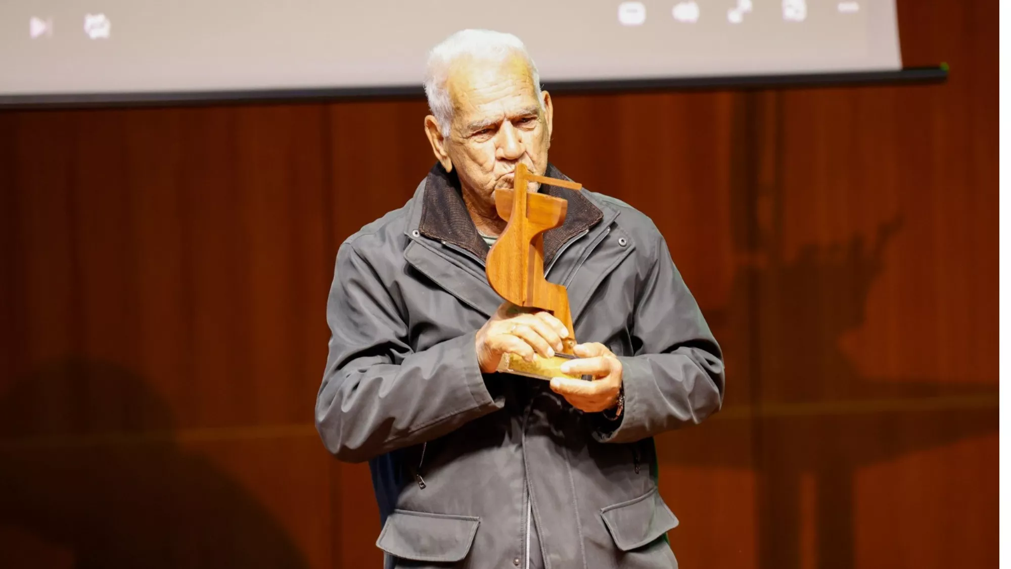 "Papi", en el homenaje que recibió por parte de la Federación de Vela Latina el año pasado  / Federación de Vela Latina Canaria de Botes