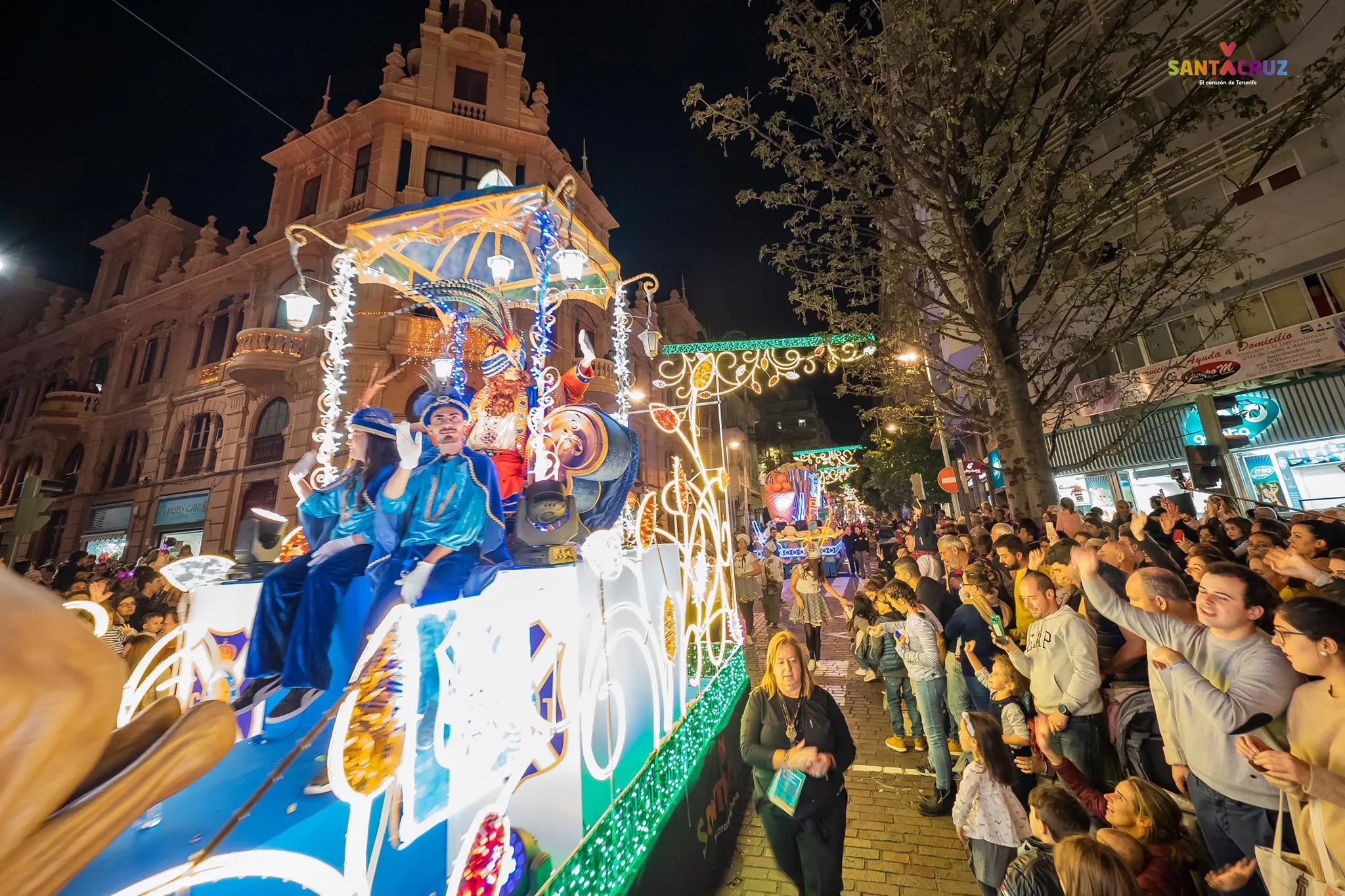 Cabalgata de Reyes Magos en Santa Cruz de Tenerife 2025: horario, recorrido y novedades. / AH