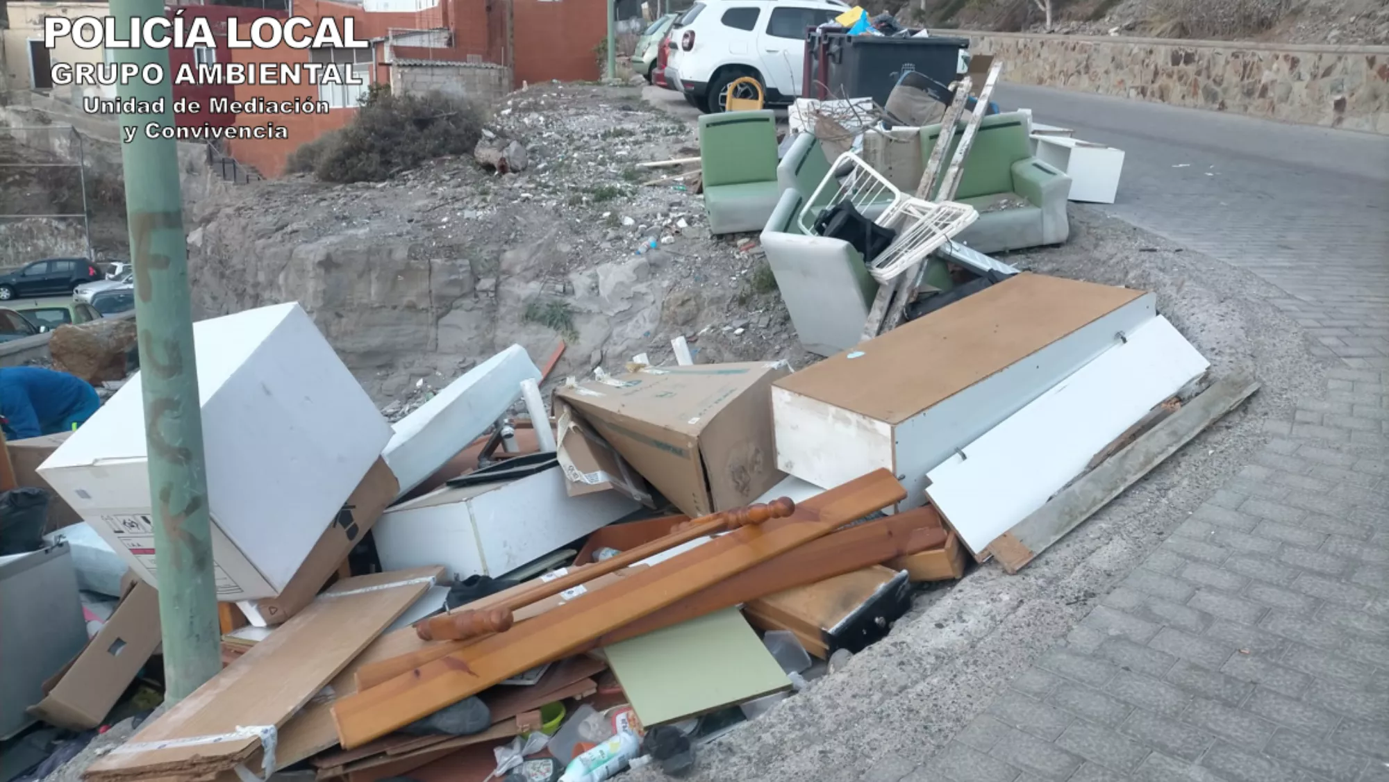 Imagen de los vertidos / POLICÍA LOCAL DE LAS PALMAS DE GRAN CANARIA