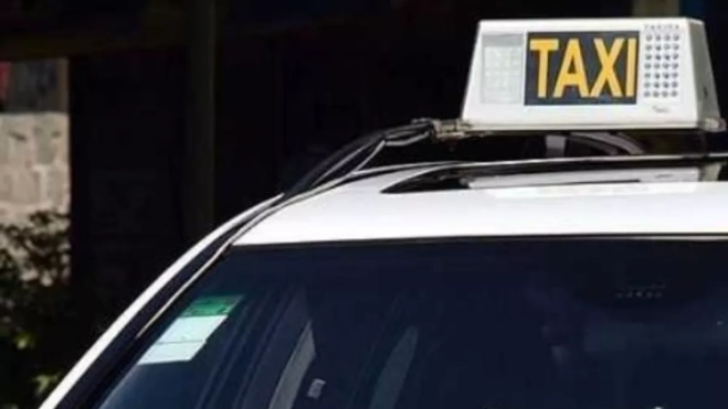 Imagen de un taxi en Tenerife. / ARCHIVO