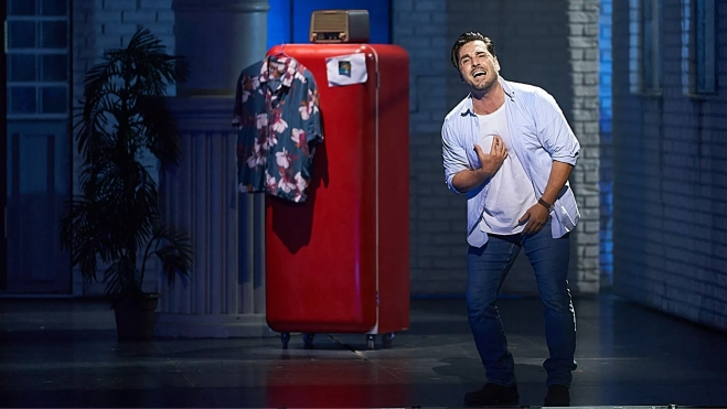 David Bustamante durante una escena de 'Ghost, el musical' / FUNDACIÓN AUDITORIO - TEATRO