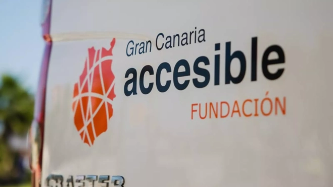 Vehículo de la Fundación Gran Canaria accesible / FUNDACIÓN GRAN CANARIA ACCESIBLE