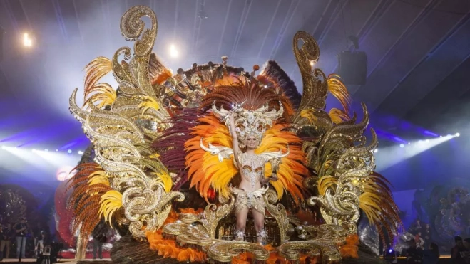 Judit López García, Reina del Carnaval 2017. / RAMÓN DE LA ROCHA 
