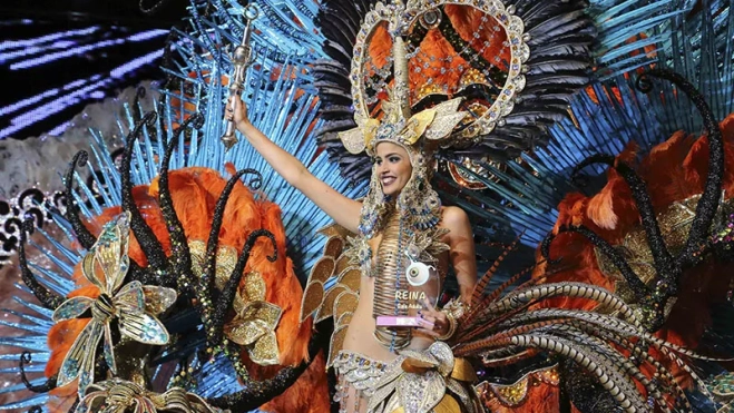 Amanda Perdomo San Juán, Reina del Carnaval de Santa Cruz de Tenerife 2014. / AYTO DE SANTA CRUZ DE TENERIFE