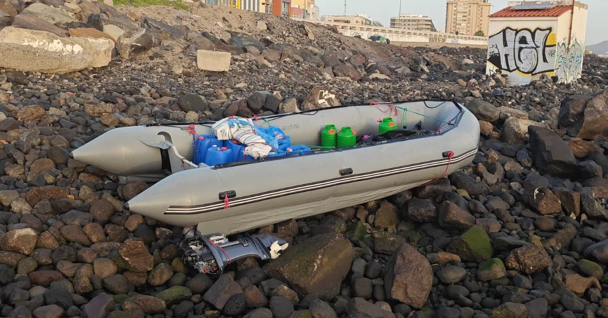 Narcolancha varada en la zona en Las Palmas de Gran Canaria  / ATLÁNTICO HOY