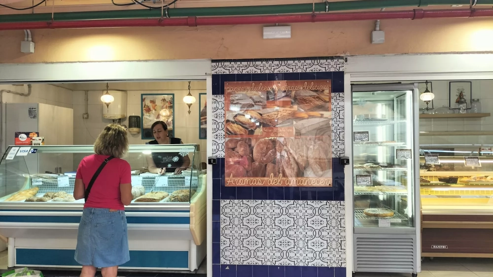 Aromas del Amanecer, panadería alemana en el Mercado de África de Santa Cruz de Tenerife./ AH