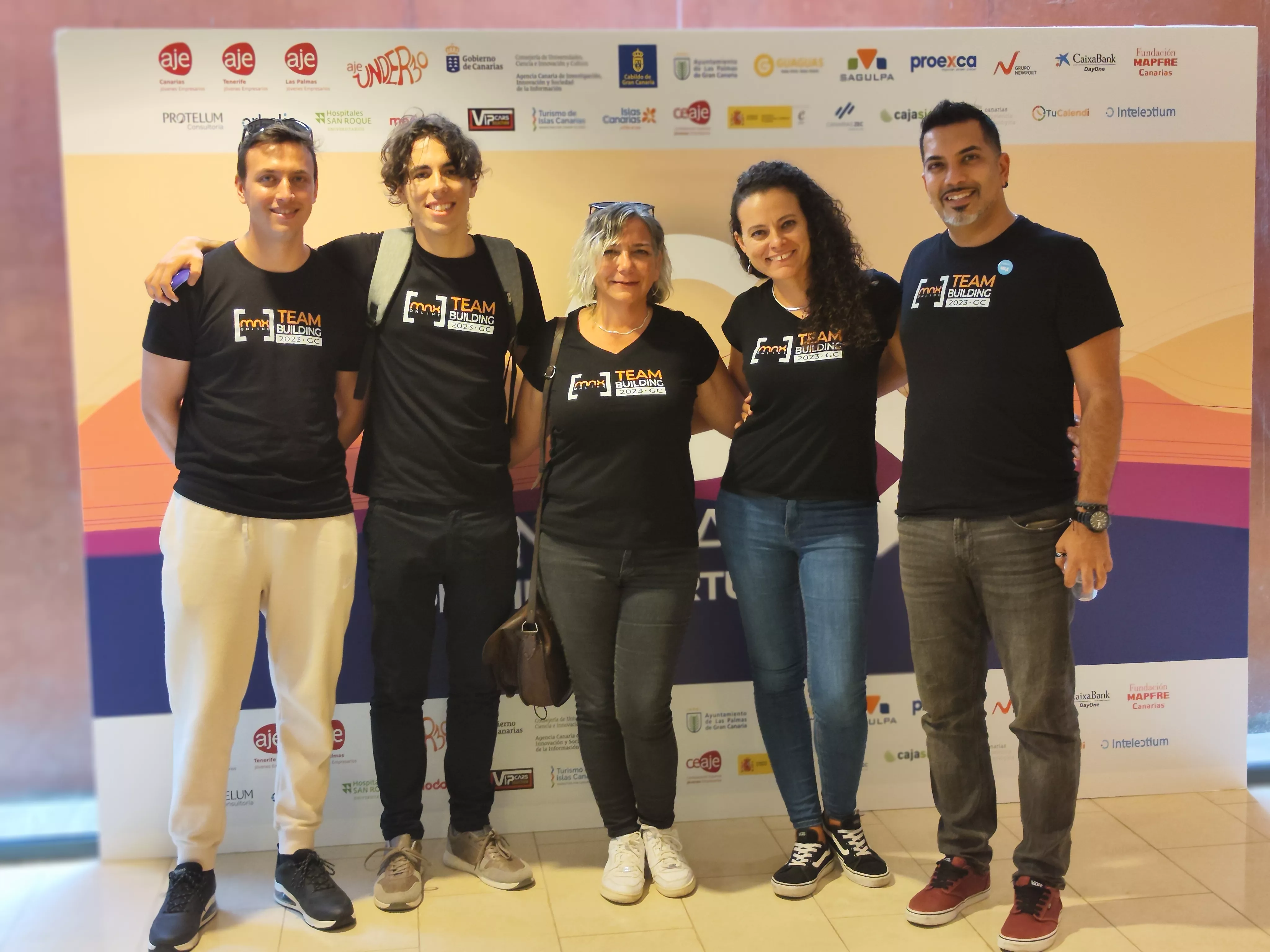 El equipo de la empresa majorera MNX Online./