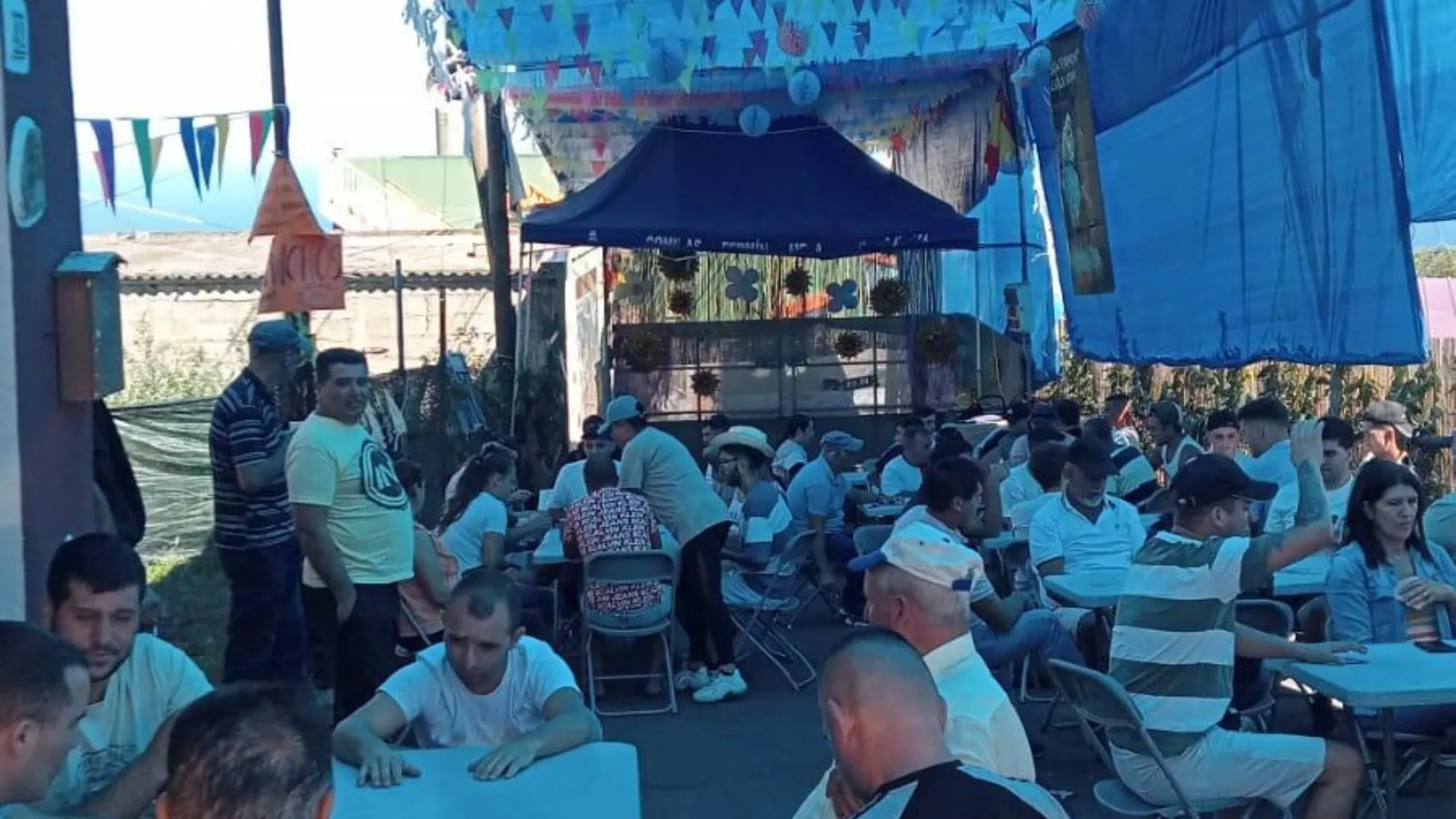 Escenario en la calle en las fiestas de Palo Blanco (Los Realejos)./ CEDIDA