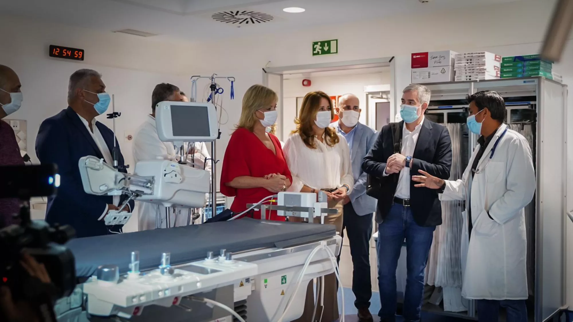 El presidente de Canarias y la consejera de Sanidad visitan la Unidad de  Cardiología del Hospital de Fuerteventura / GOBIERNO DE CANARIAS