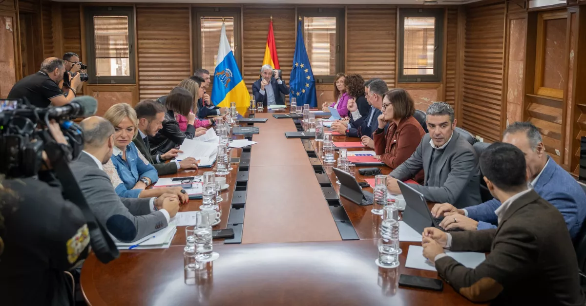 Crónica de la insolidaridad con Canarias. / AH