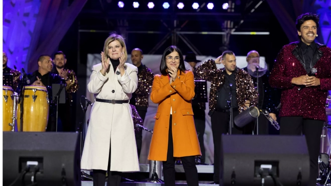 Inmaculada Medina y Carolina Darias en el Pregón de los 'Carnavales del Mundo' / AYUNTAMIENTO DE LAS PALMAS DE GRAN CANARIA