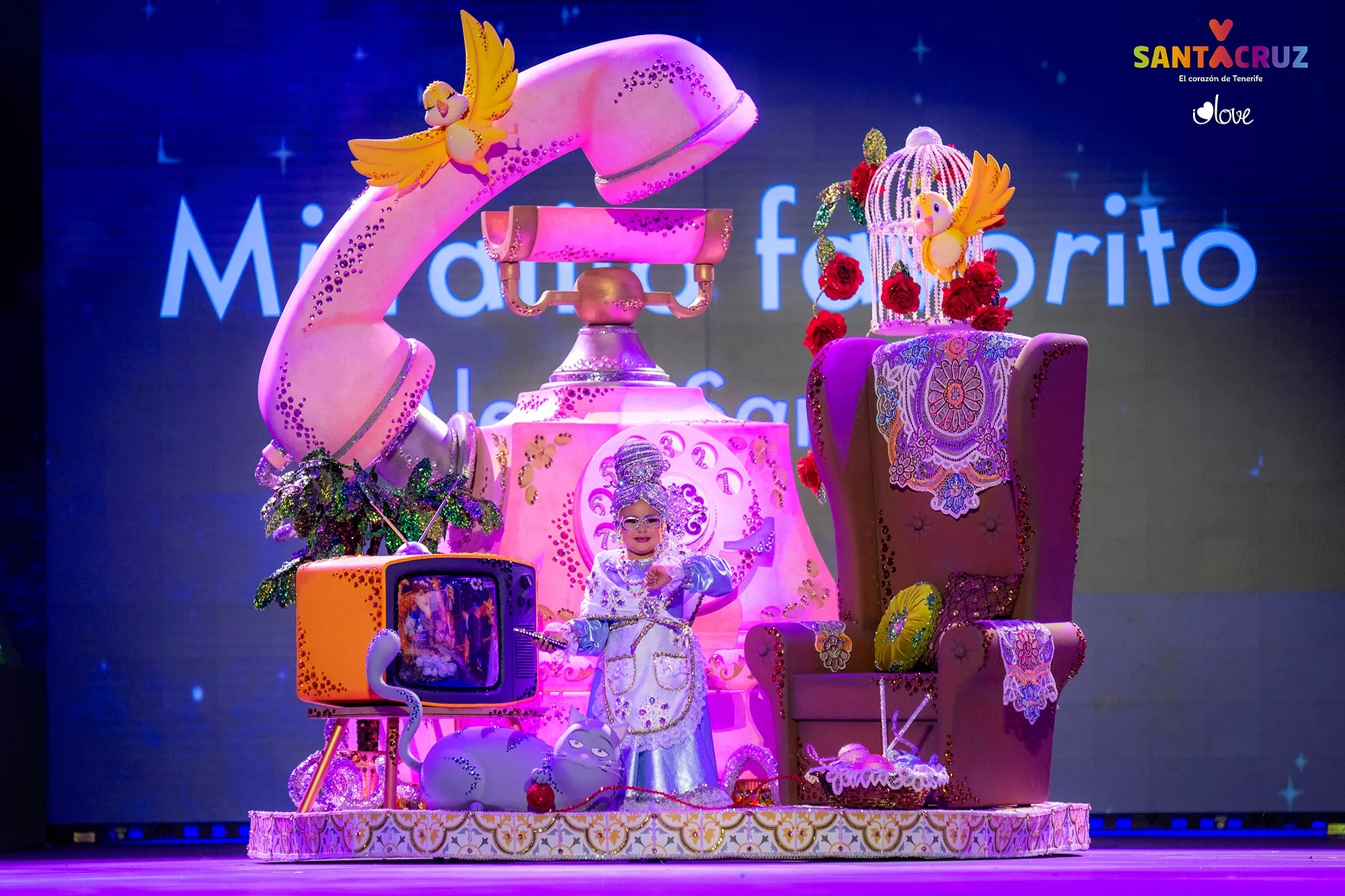 Sofía Rodríguez Navarro, Reina Infantil del Carnaval de Santa Cruz de Tenerife. / AYUNTAMIENTO DE SANTA CRUZ DE TENERIFE - I LOVE THE WORLD