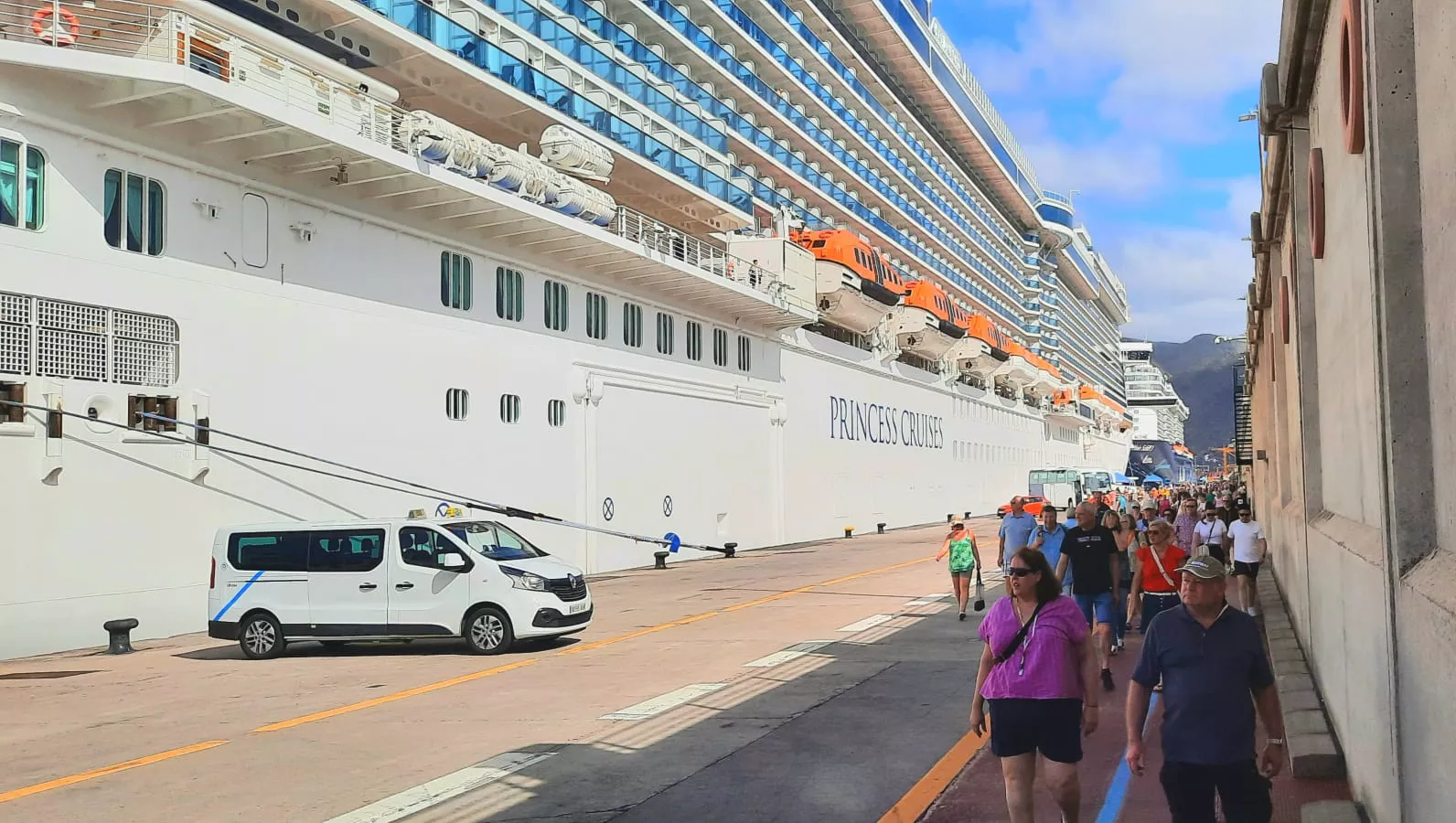 Llegada de cruceros. / PUERTOS DE TENERIFE