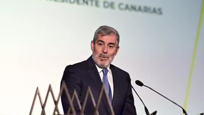 Fernando Clavijo, presidente del Gobierno de Canarias, en los Premios Atlántico al Liderazgo de Atlántico Hoy./ AH