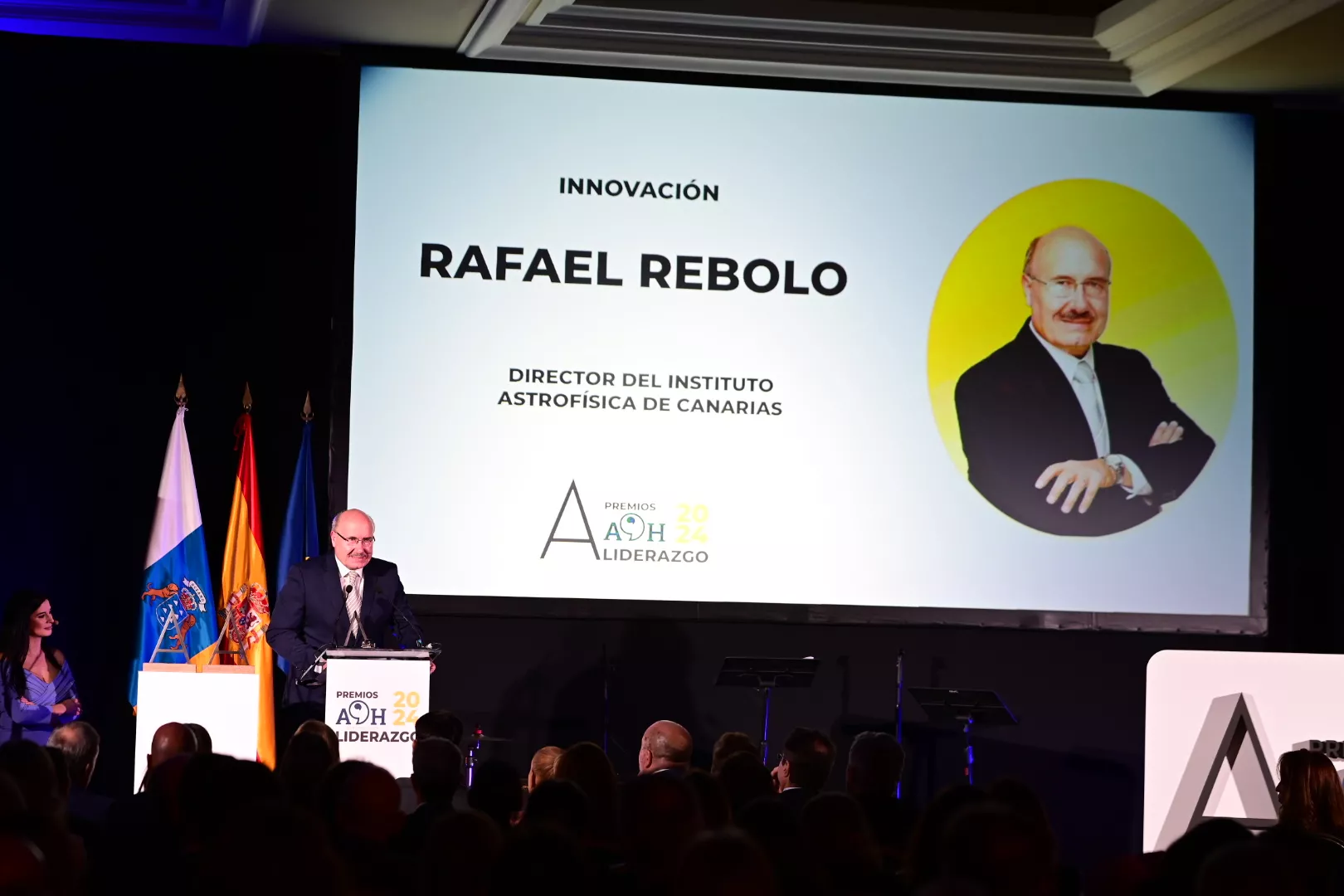 Rafael Rebolo, director del Instituto Astrofísico de Canarias, recibe el premio al Liderazgo Innovador en los Premios Atlántico al Liderazgo de Atlántico Hoy./ AH