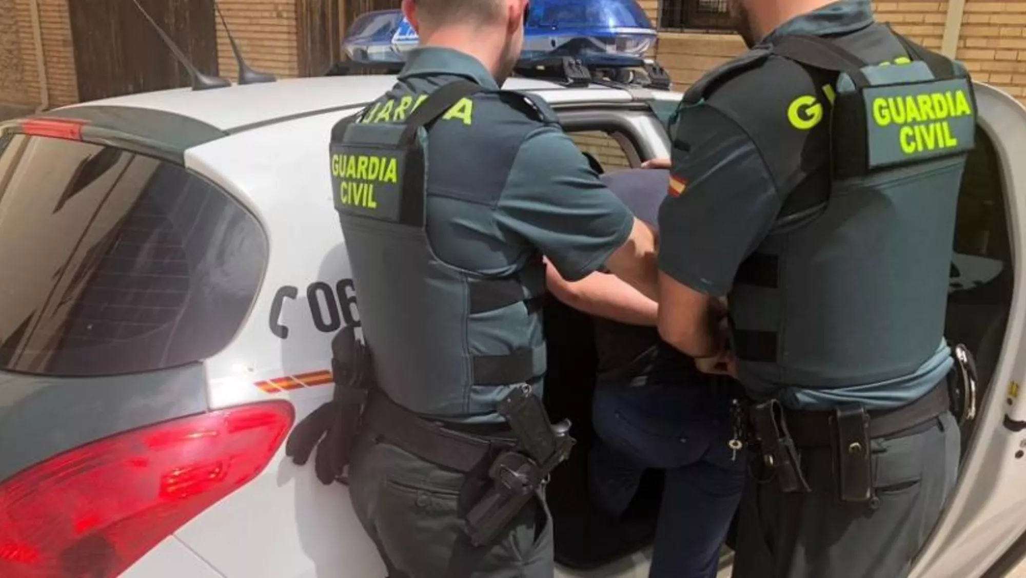 Agentes de la Guardia Civil durante una detención / EUROPA PRESS