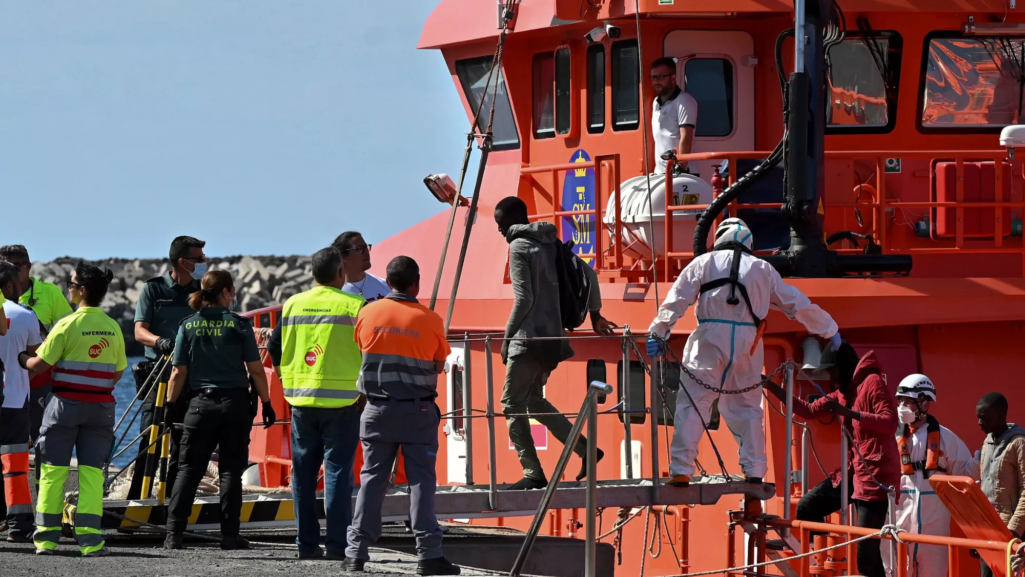 Desembarco de personas migrantes en El Hierro / EFE