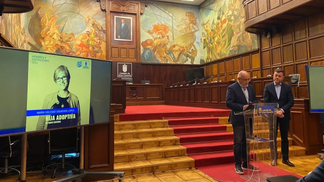 El Cabildo distingue a 20 personas y entidades por su labor destacada en favor de Gran Canaria / ATLÁNTICO HOY - IRENE CARTAYA