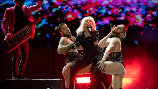 Nebulossa actuando en la Gala Drag de Arrecife / EFE - ADRIEL PERDOMO Nebulossa actuando en la Gala Drag de Arrecife / EFE - ADRIEL PERDOMO