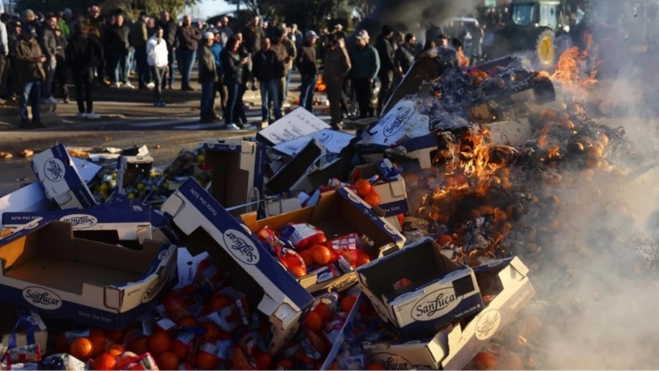 Productores franceses protestando / EFE