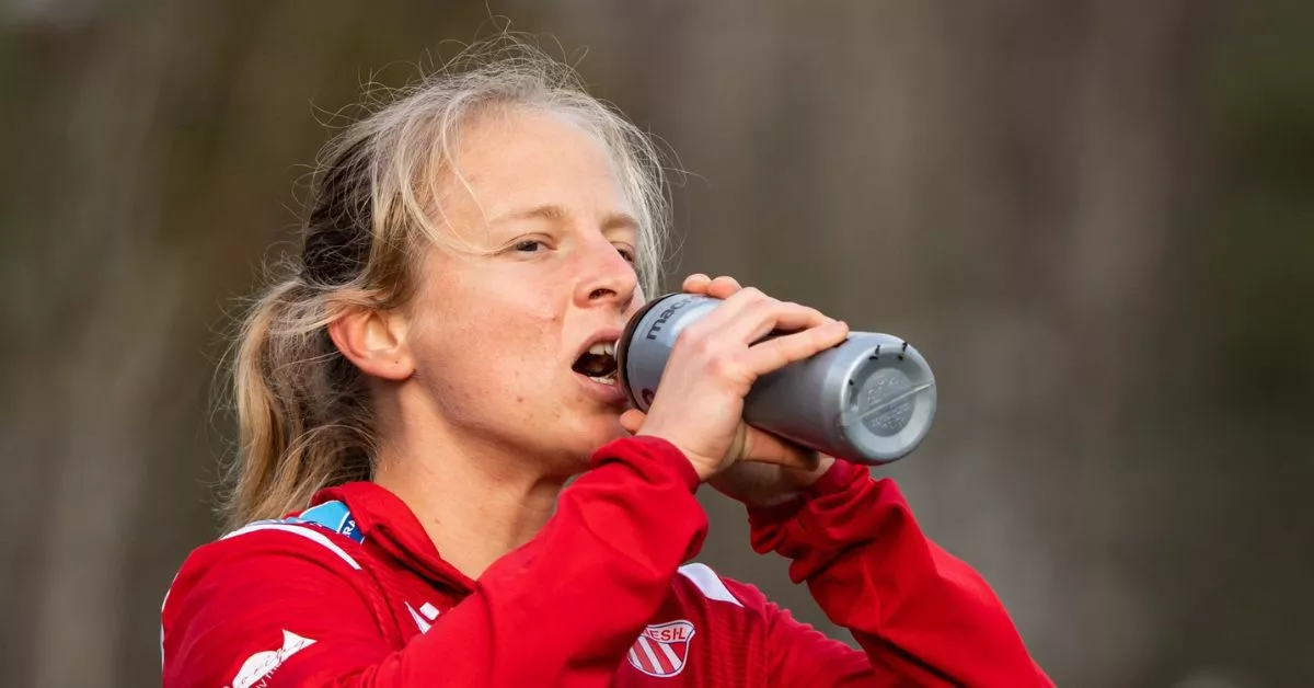 La internacional serbia Sara Pavlovic llega a la UD Costa Adeje Tenerife por lo que resta de curso y la próxima temporada./ REDES.