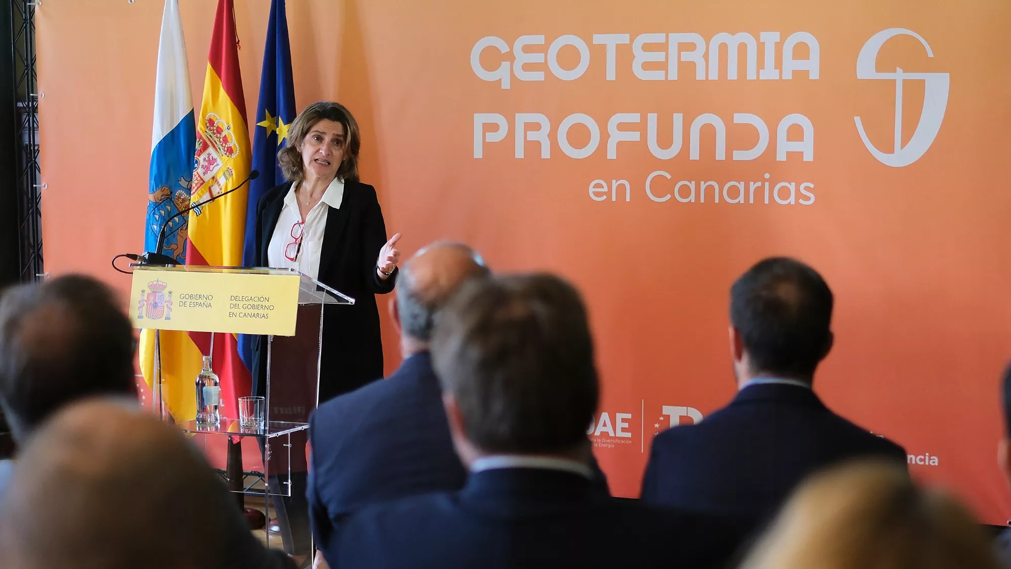 La ministra de Transición Ecológica, Teresa Ribera, anunció que Canarias recibirá 106 millones de euros para investigación geotérmica / EFE - ÁNGEL MEDINA