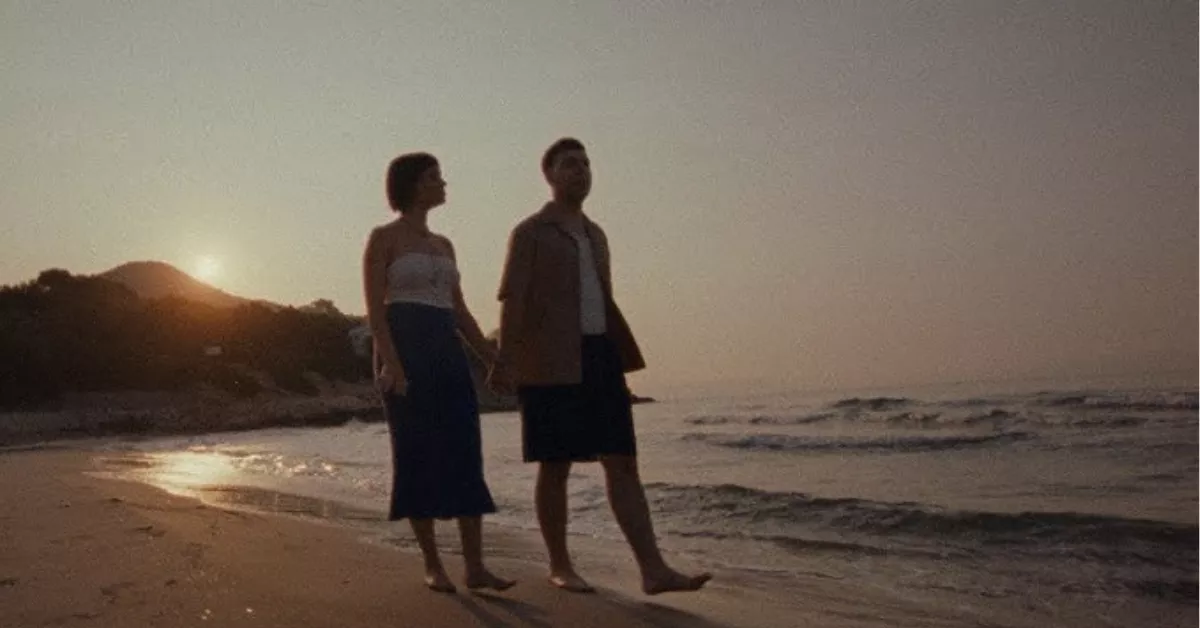 Imagen retro de su canción Playa del Inglés / YOUTUBE