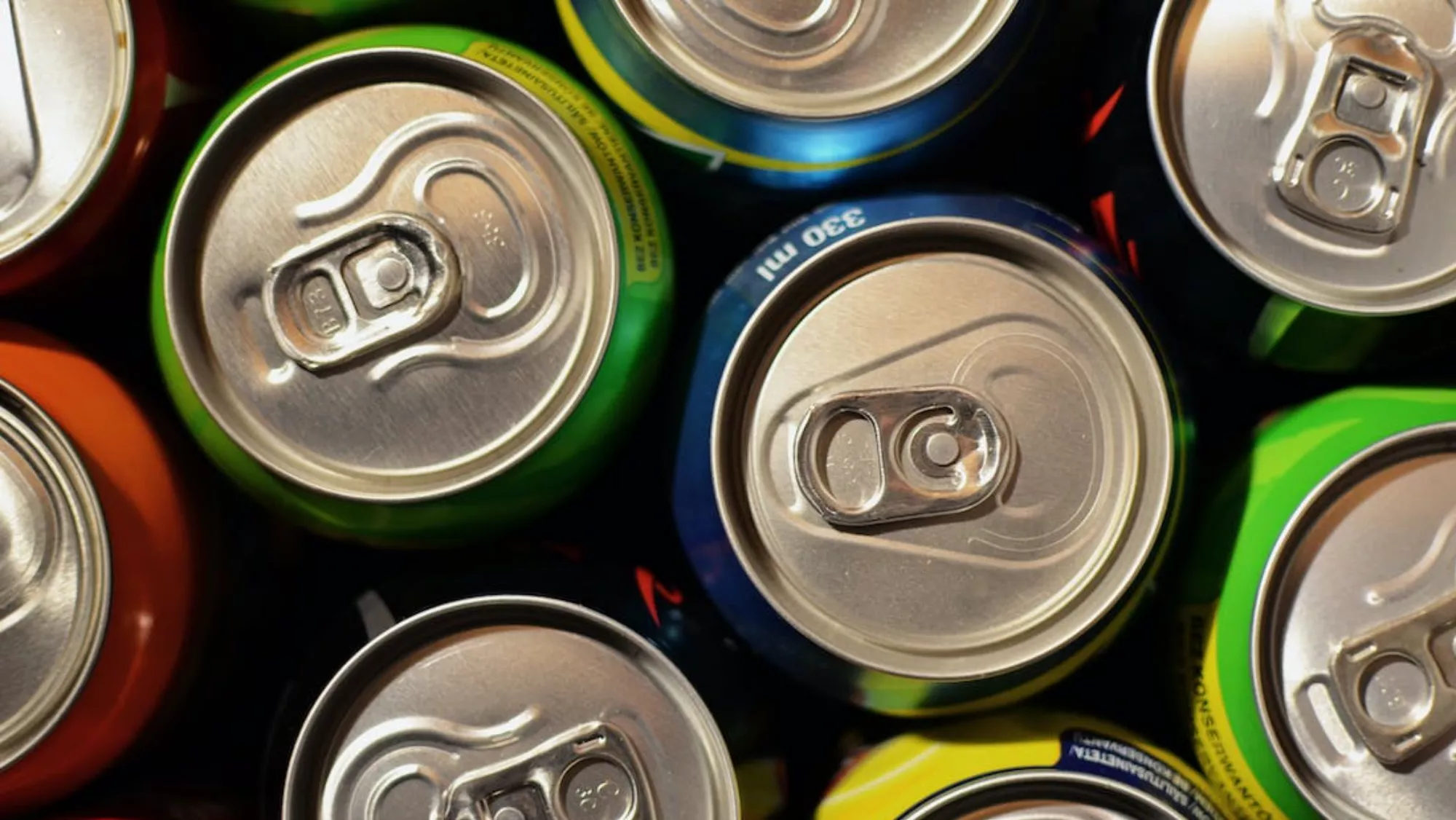 Imagen de latas de refrescos / PEXELS