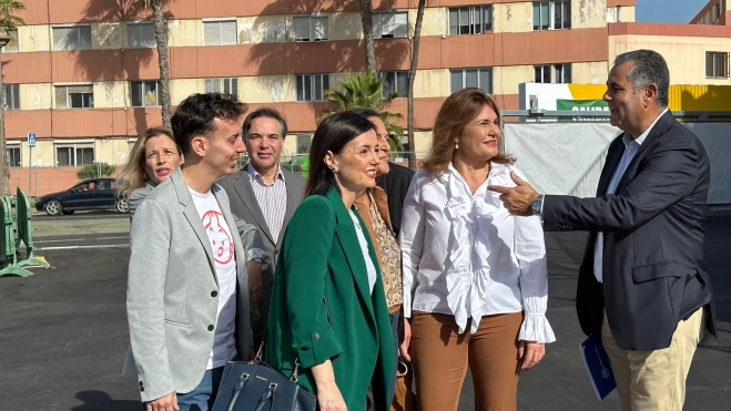 Jimena Delgado junto a concejales del PPATLÁNTICO HOY MARCOS MORENO