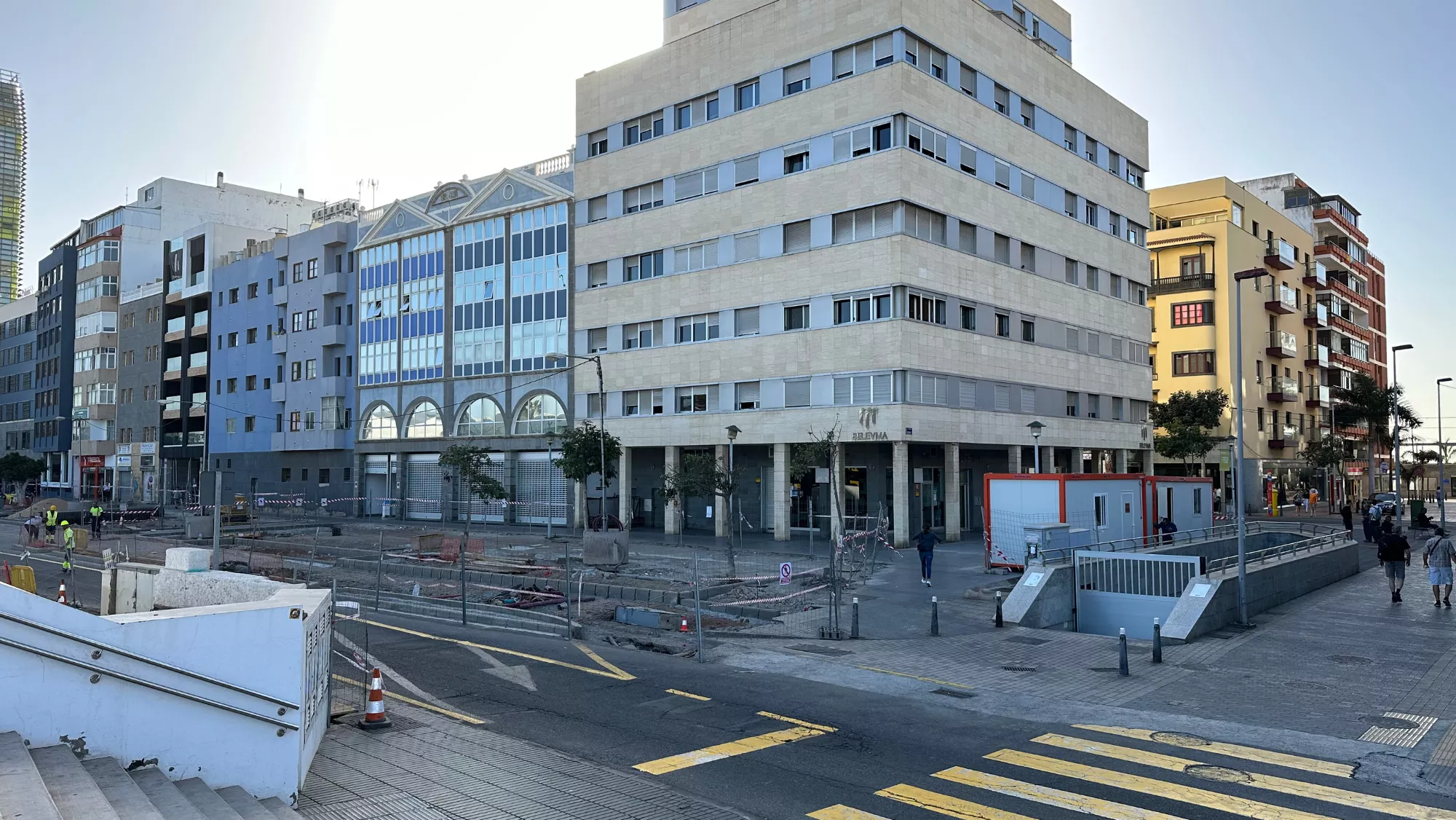 La obra en el tramo 8 de la MetroGuagua, a su paso por Eduardo Benot. / ATLÁNTICO HOY - MARCOS MORENO