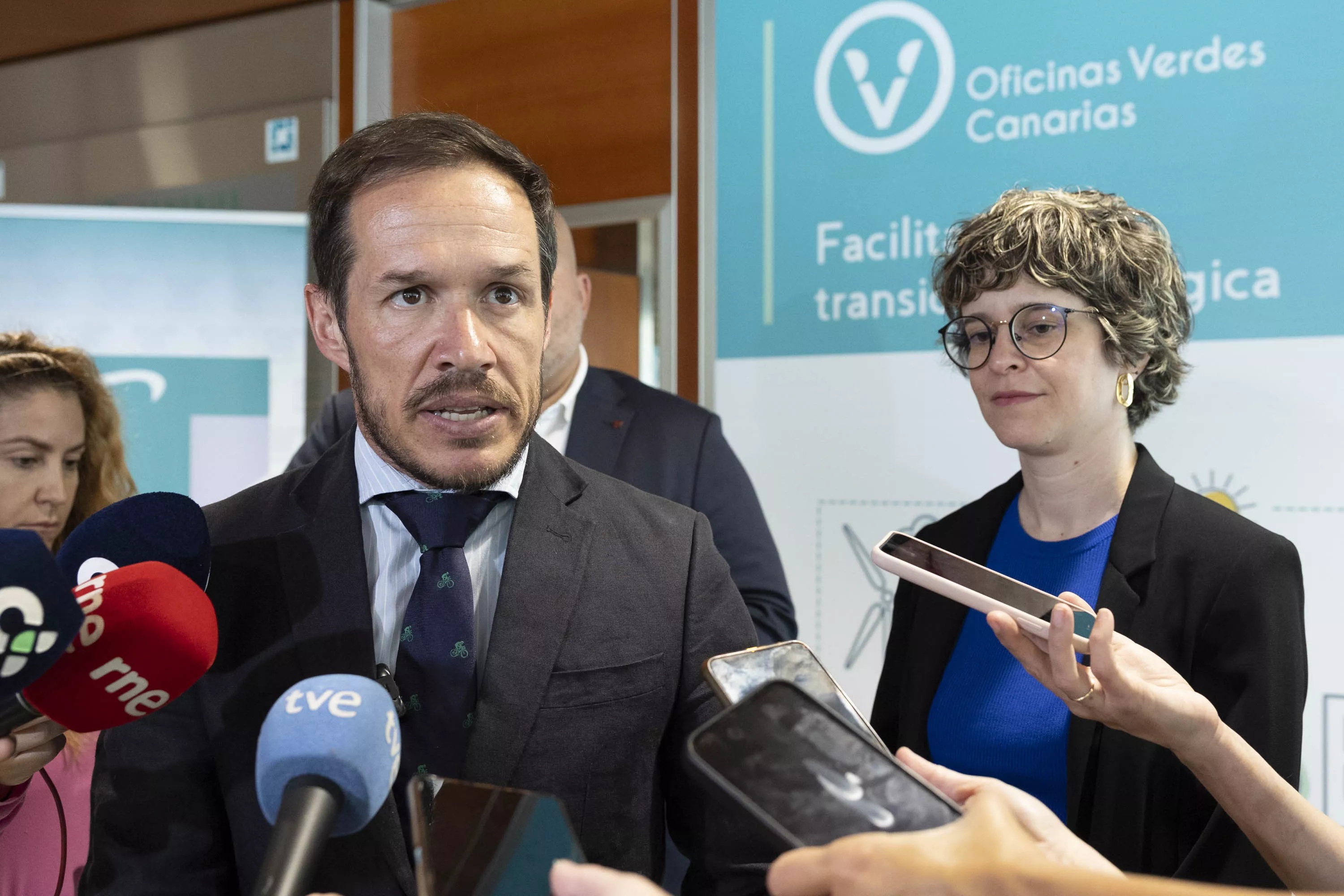 El consejero de Transición Ecológica, Mariano Zapata. / MIGUEL BARRETO-EFE